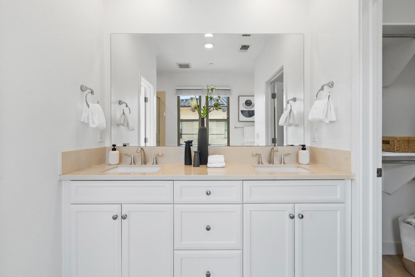 Detail Gallery Image 36 of 45 For 1087 Bigleaf Pl #108,  San Jose,  CA 95131 - 2 Beds | 2/1 Baths