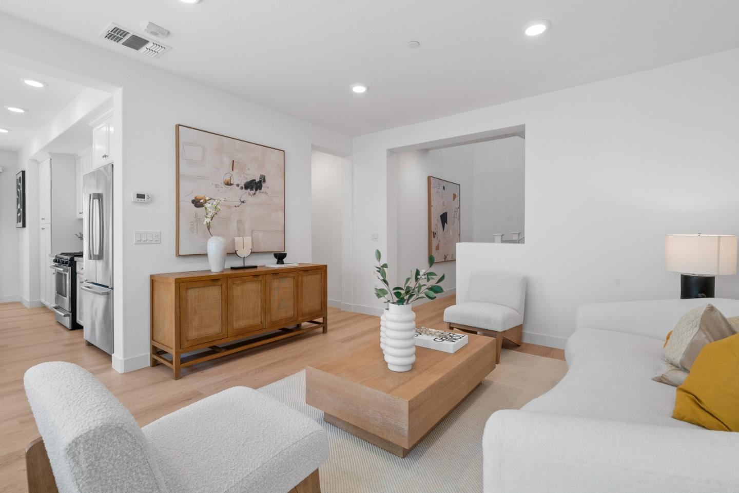 Detail Gallery Image 9 of 45 For 1087 Bigleaf Pl #108,  San Jose,  CA 95131 - 2 Beds | 2/1 Baths