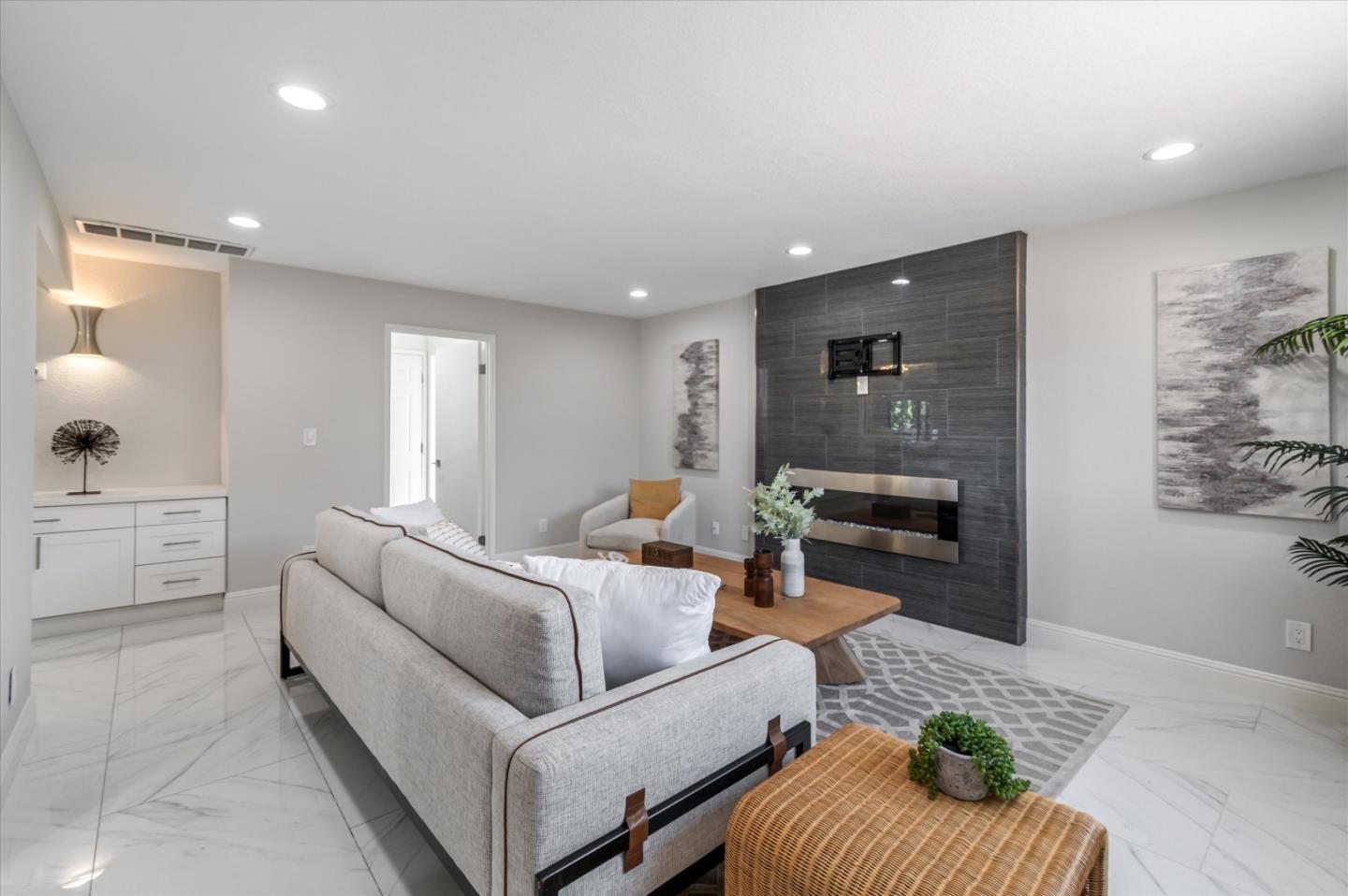 Detail Gallery Image 12 of 40 For 1269 Knollview Dr, Milpitas,  CA 95035 - 4 Beds | 2/1 Baths