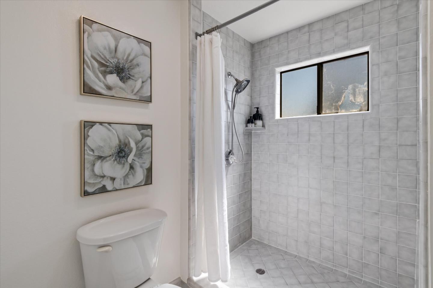 Detail Gallery Image 21 of 40 For 1269 Knollview Dr, Milpitas,  CA 95035 - 4 Beds | 2/1 Baths