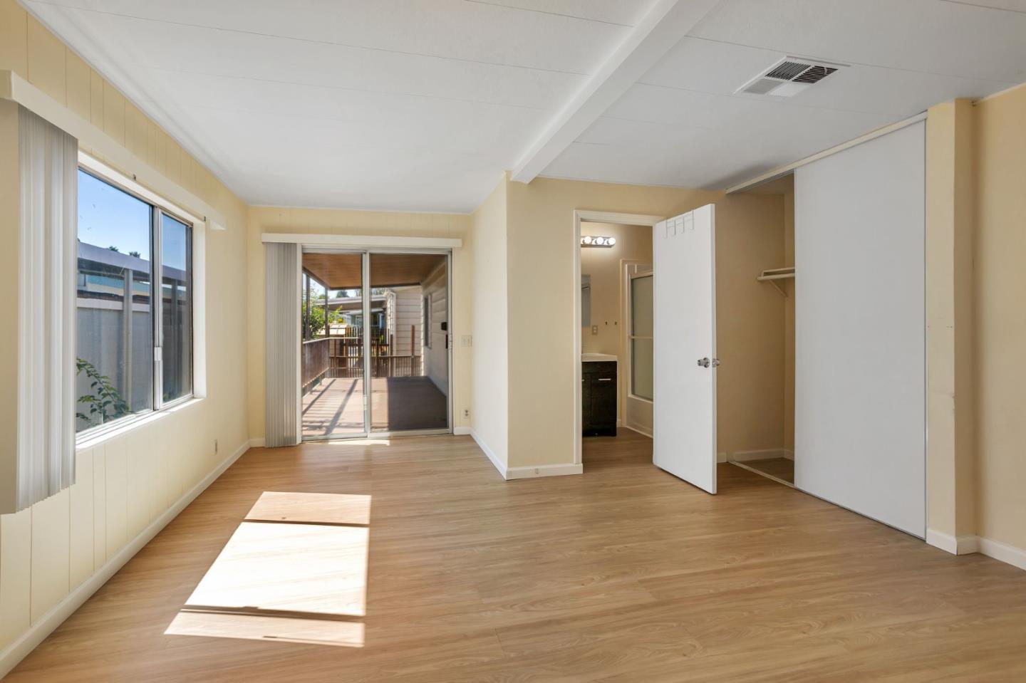 Detail Gallery Image 13 of 30 For 464 Mill Pond Dr #464,  San Jose,  CA 95125 - 3 Beds | 3 Baths
