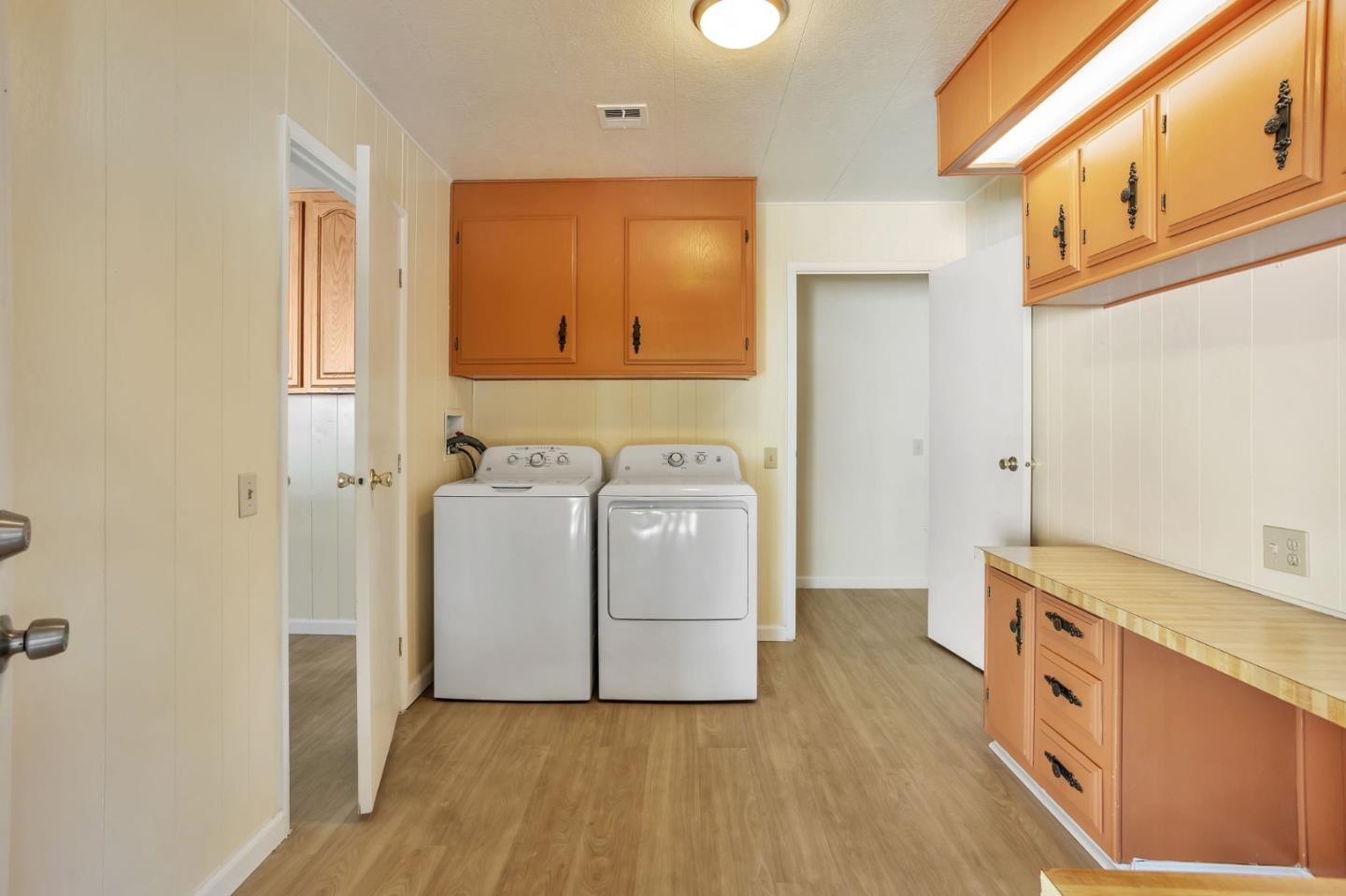 Detail Gallery Image 26 of 30 For 464 Mill Pond Dr #464,  San Jose,  CA 95125 - 3 Beds | 3 Baths