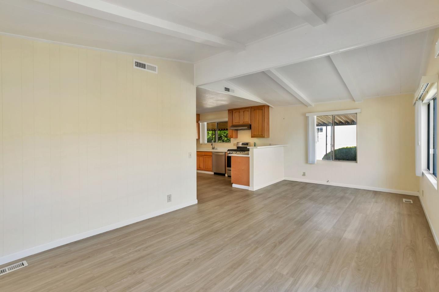 Detail Gallery Image 6 of 30 For 464 Mill Pond Dr #464,  San Jose,  CA 95125 - 3 Beds | 3 Baths