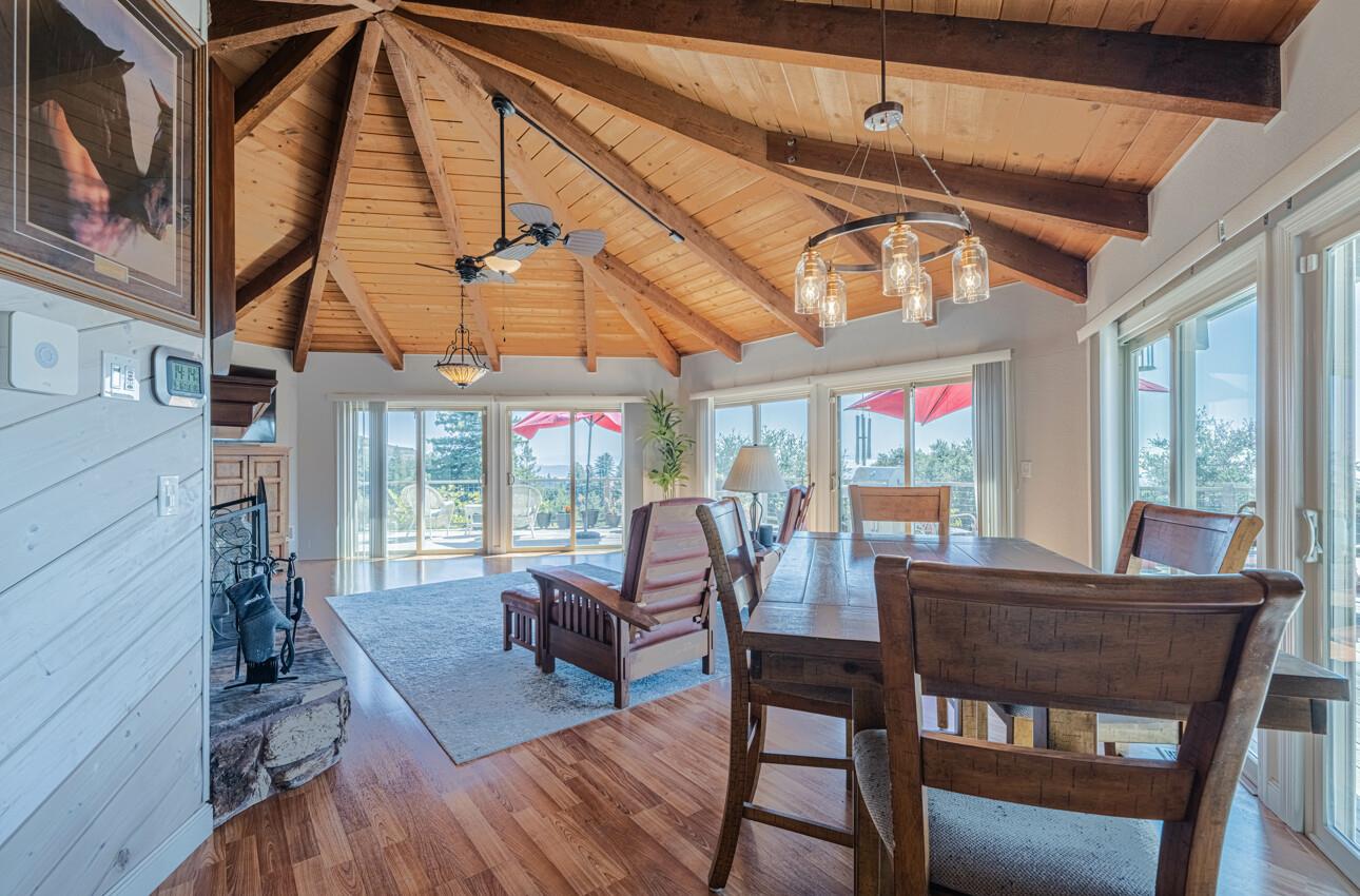 Detail Gallery Image 8 of 53 For 30 Pacific View Ter, Watsonville,  CA 95076 - 4 Beds | 2 Baths