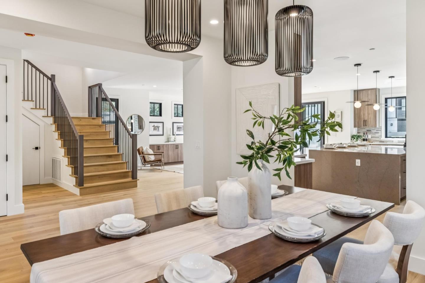 Detail Gallery Image 27 of 101 For 1425 Castillo Ave, Burlingame,  CA 94010 - 4 Beds | 4 Baths