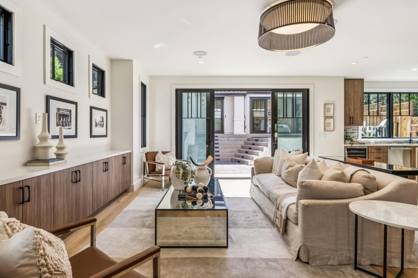 Detail Gallery Image 35 of 101 For 1425 Castillo Ave, Burlingame,  CA 94010 - 4 Beds | 4 Baths