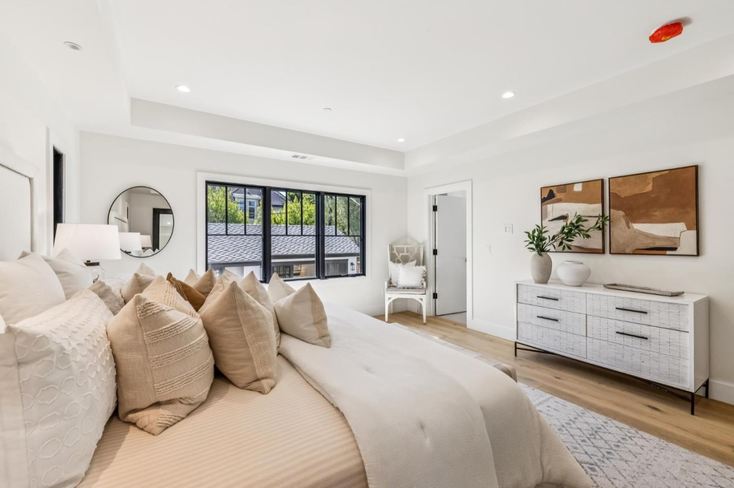 Detail Gallery Image 60 of 101 For 1425 Castillo Ave, Burlingame,  CA 94010 - 4 Beds | 4 Baths