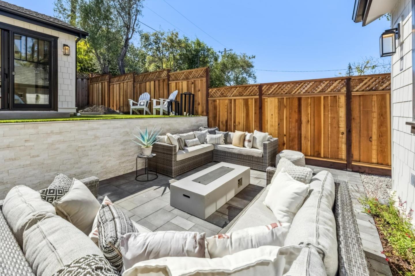 Detail Gallery Image 90 of 101 For 1425 Castillo Ave, Burlingame,  CA 94010 - 4 Beds | 4 Baths