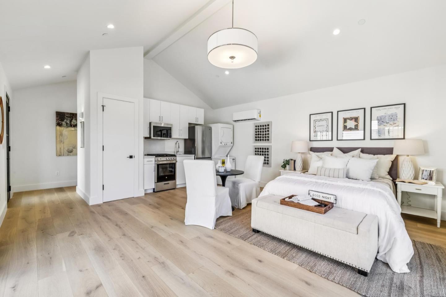 Detail Gallery Image 95 of 101 For 1425 Castillo Ave, Burlingame,  CA 94010 - 4 Beds | 4 Baths