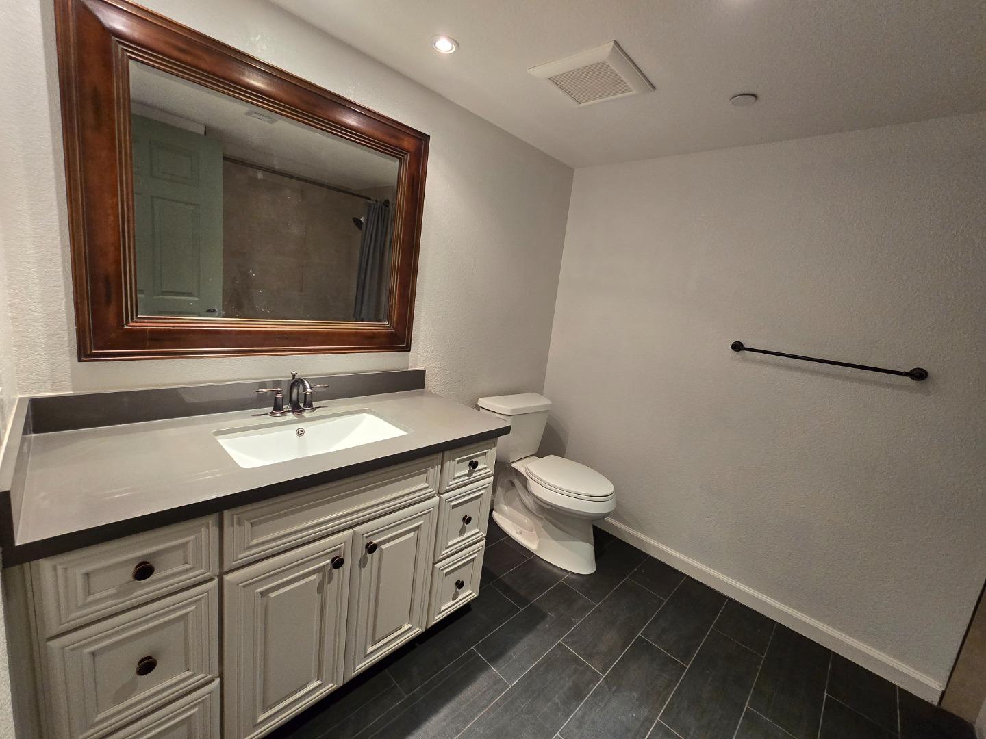 Detail Gallery Image 8 of 15 For 324 Morning Star Dr, San Jose,  CA 95131 - 2 Beds | 2 Baths