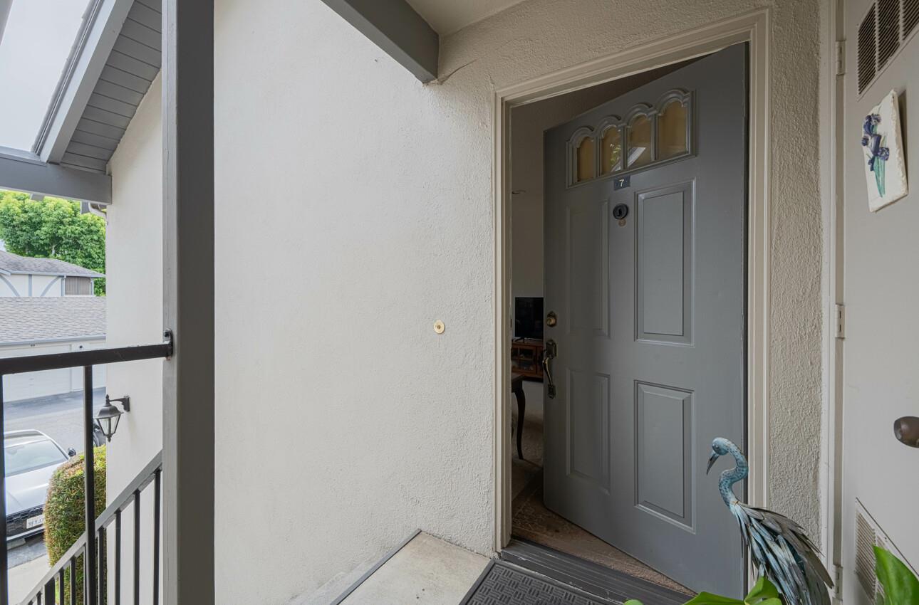 Detail Gallery Image 4 of 24 For 1051 Riker St #7,  Salinas,  CA 93901 - 2 Beds | 1 Baths