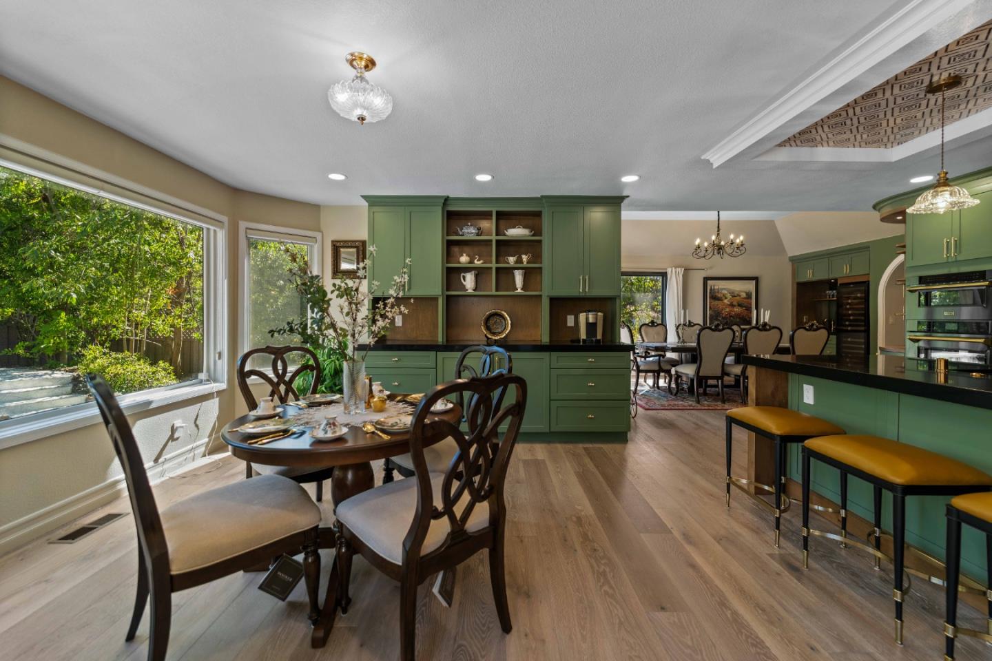 Detail Gallery Image 10 of 14 For 1128 Foxhurst Way, San Jose,  CA 95120 - 5 Beds | 4 Baths