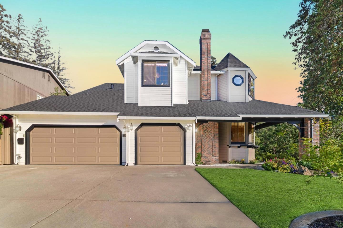 Detail Gallery Image 2 of 14 For 1128 Foxhurst Way, San Jose,  CA 95120 - 5 Beds | 4 Baths