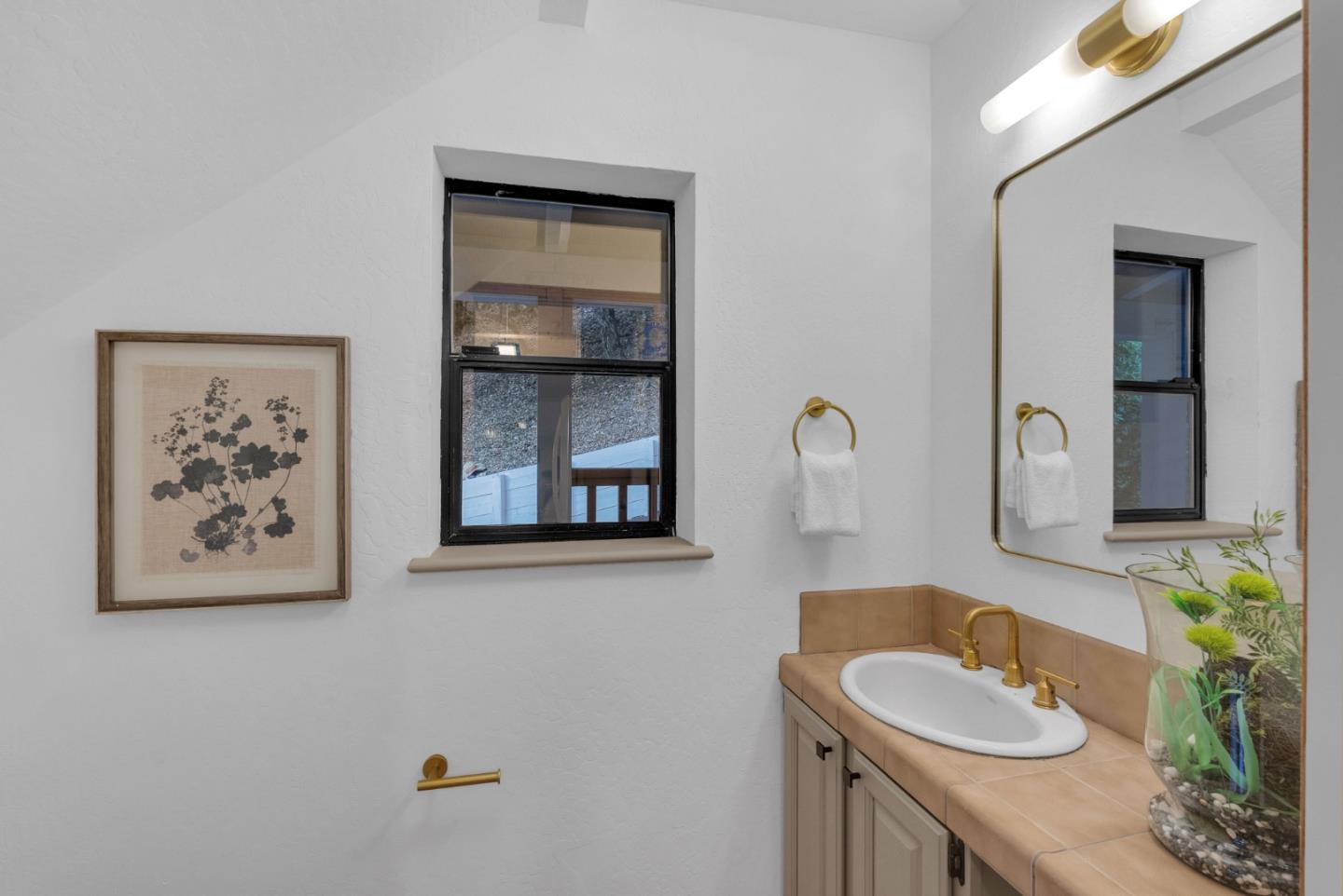 Detail Gallery Image 13 of 62 For 10348 West Dr, Felton,  CA 95018 - 2 Beds | 1/1 Baths