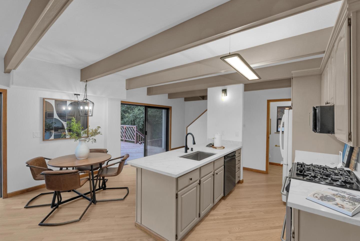 Detail Gallery Image 7 of 62 For 10348 West Dr, Felton,  CA 95018 - 2 Beds | 1/1 Baths