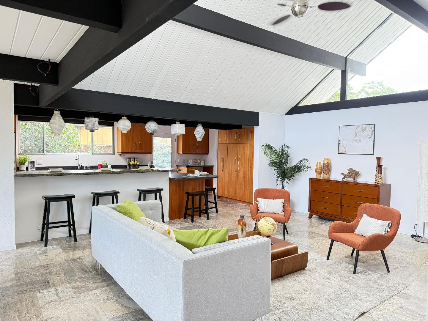 Detail Gallery Image 11 of 61 For 1105 Lorne Way, Sunnyvale,  CA 94087 - 4 Beds | 2 Baths