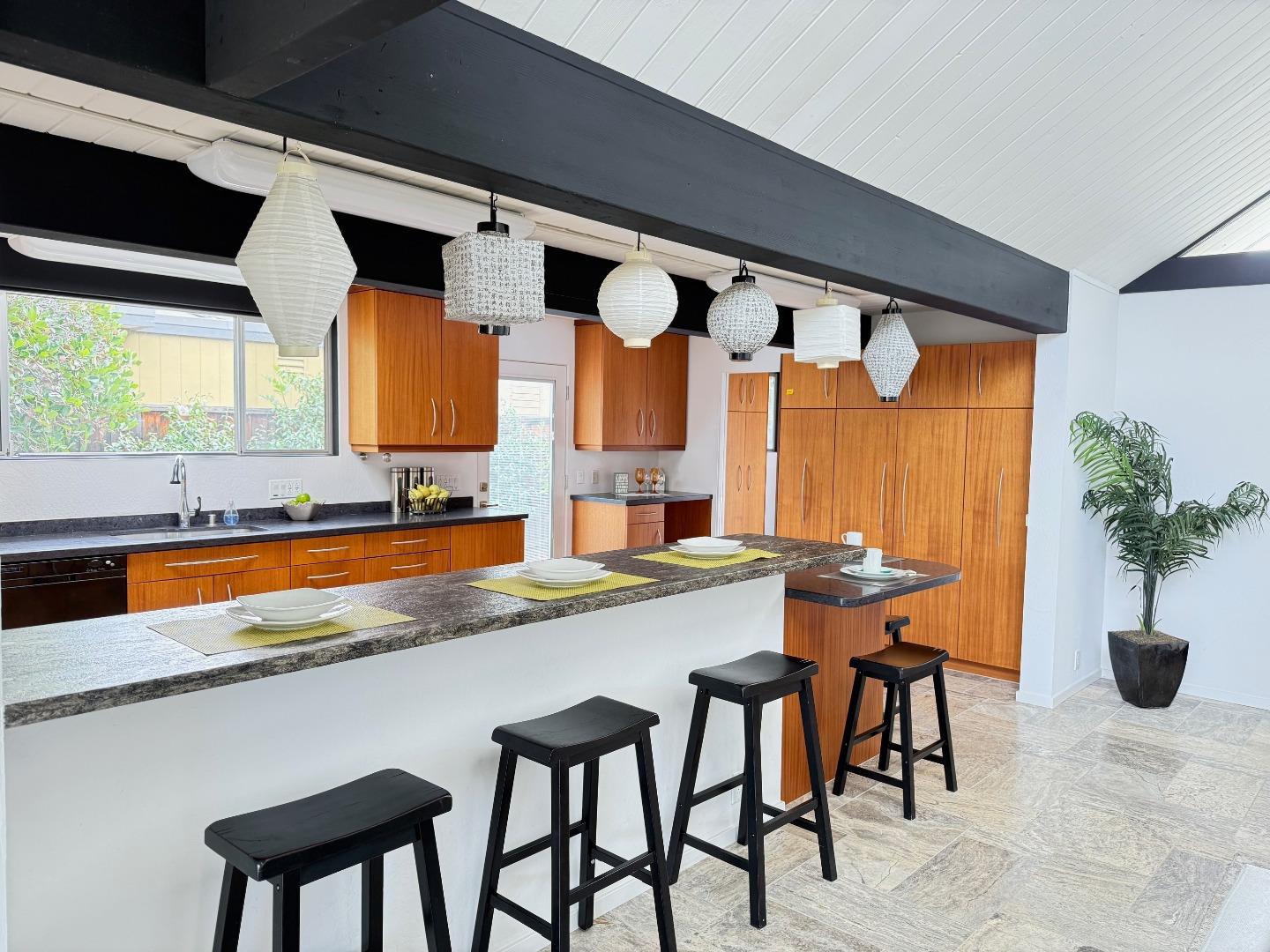 Detail Gallery Image 24 of 61 For 1105 Lorne Way, Sunnyvale,  CA 94087 - 4 Beds | 2 Baths