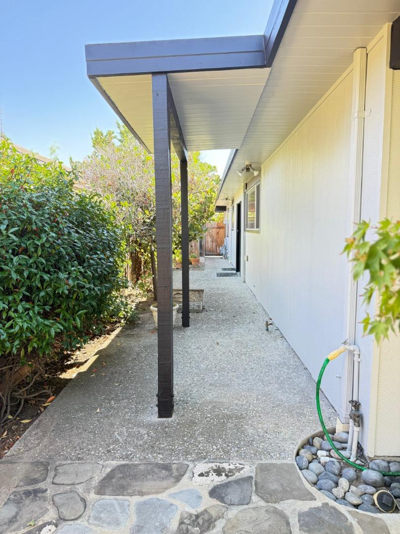 Detail Gallery Image 59 of 61 For 1105 Lorne Way, Sunnyvale,  CA 94087 - 4 Beds | 2 Baths