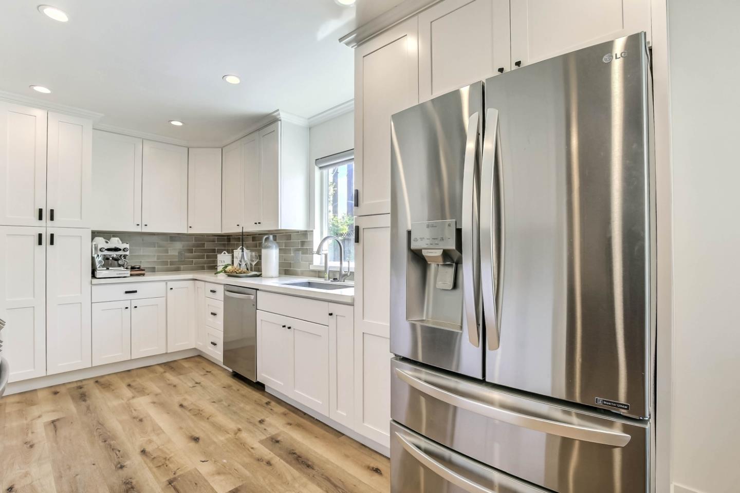 Detail Gallery Image 10 of 22 For 3429 New Jersey Ave, San Jose,  CA 95124 - 3 Beds | 2 Baths