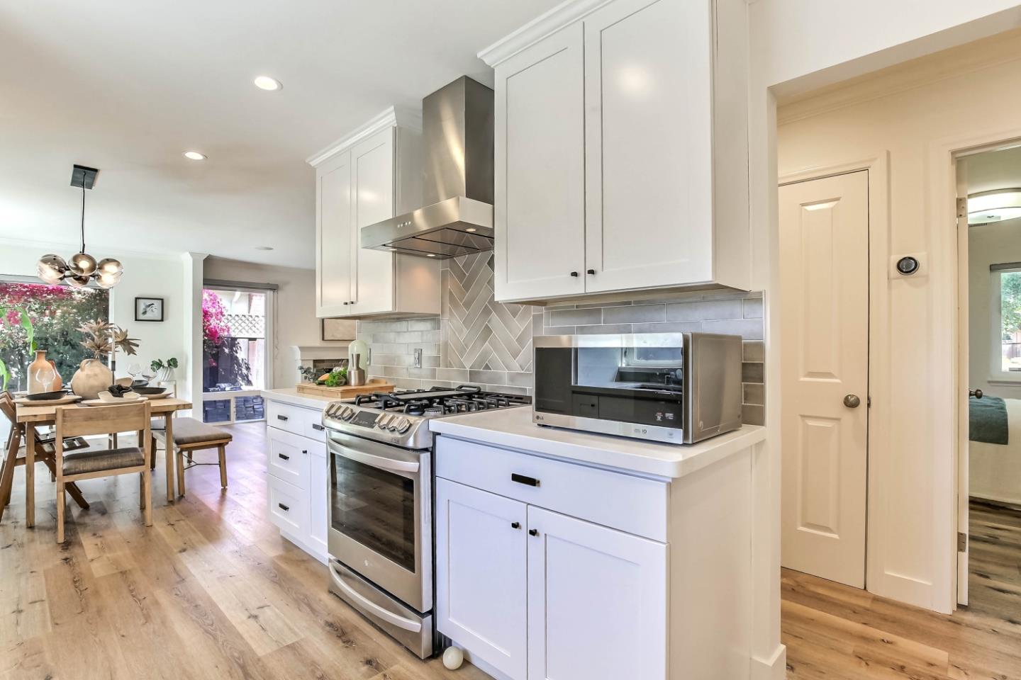 Detail Gallery Image 11 of 22 For 3429 New Jersey Ave, San Jose,  CA 95124 - 3 Beds | 2 Baths