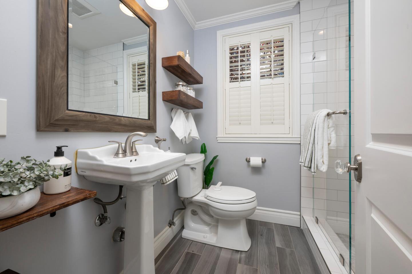 Detail Gallery Image 21 of 29 For 807 Cedar St, San Carlos,  CA 94070 - 3 Beds | 2 Baths