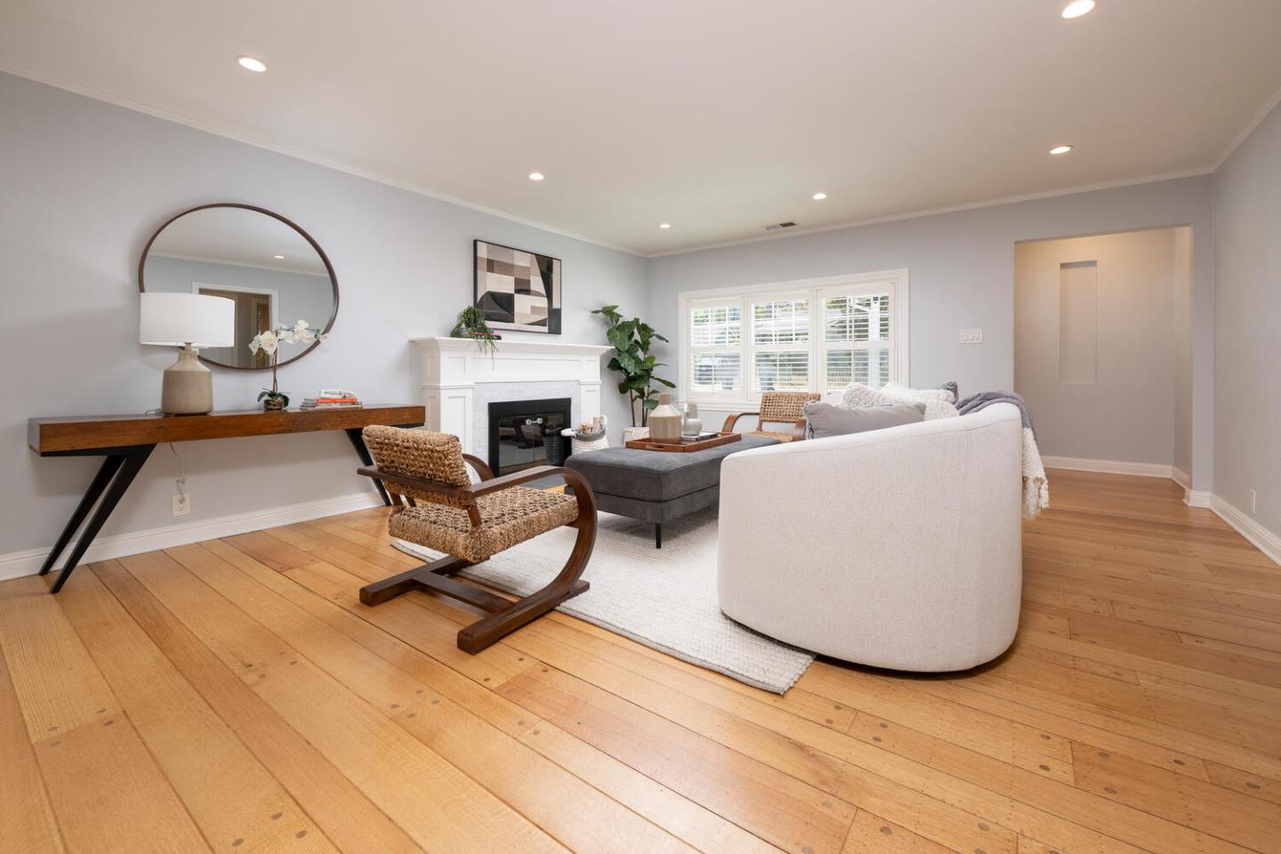 Detail Gallery Image 8 of 29 For 807 Cedar St, San Carlos,  CA 94070 - 3 Beds | 2 Baths