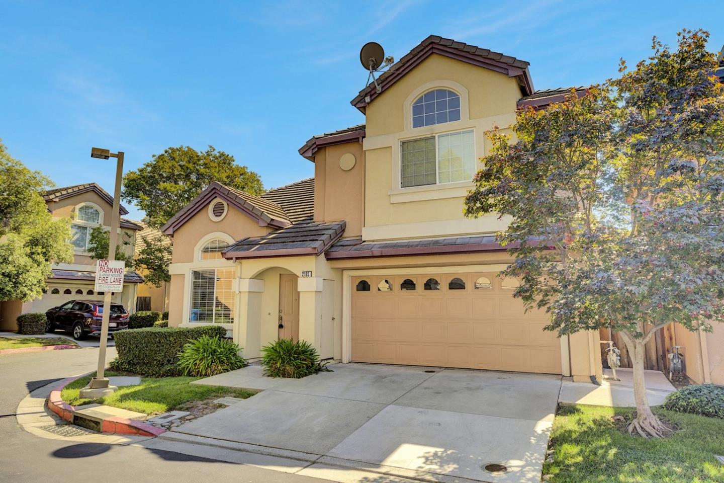 Detail Gallery Image 3 of 29 For 2183 Hunter Pl, Santa Clara,  CA 95054 - 4 Beds | 2/1 Baths