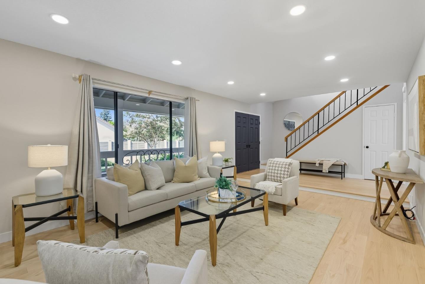 Detail Gallery Image 8 of 52 For 6570 Mcabee, San Jose,  CA 95120 - 5 Beds | 2/1 Baths