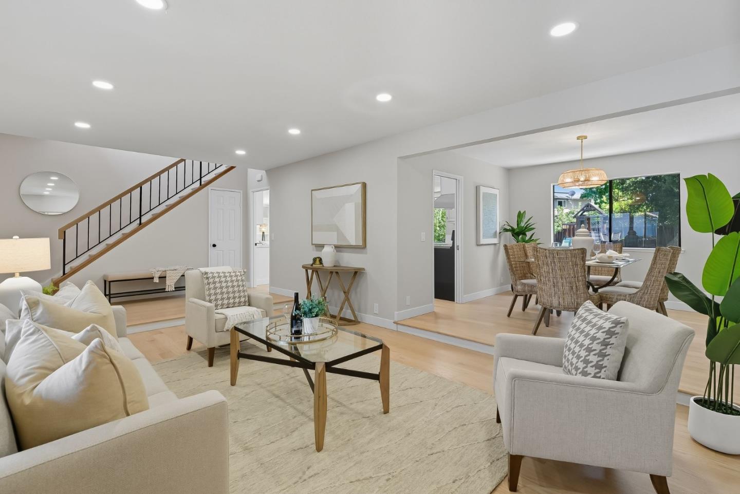 Detail Gallery Image 9 of 52 For 6570 Mcabee, San Jose,  CA 95120 - 5 Beds | 2/1 Baths