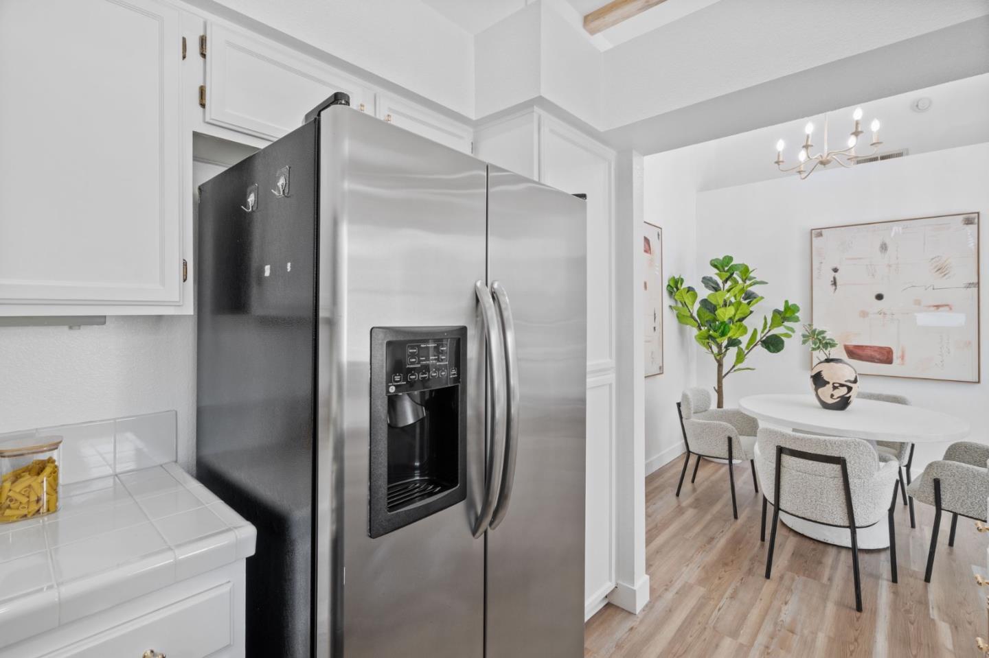 Detail Gallery Image 11 of 34 For 4049 Rio Ct, San Jose,  CA 95134 - 2 Beds | 2 Baths