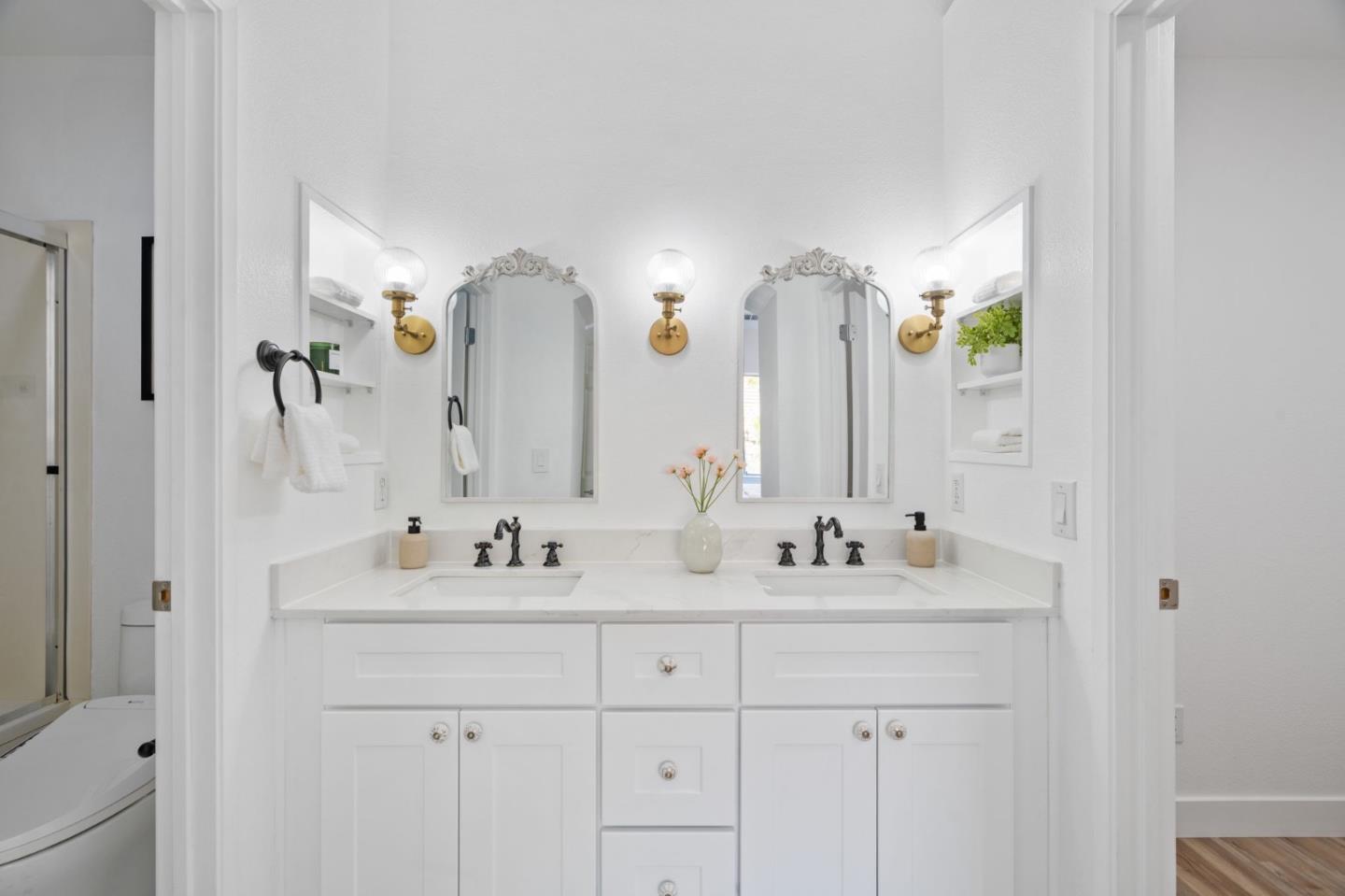 Detail Gallery Image 25 of 34 For 4049 Rio Ct, San Jose,  CA 95134 - 2 Beds | 2 Baths