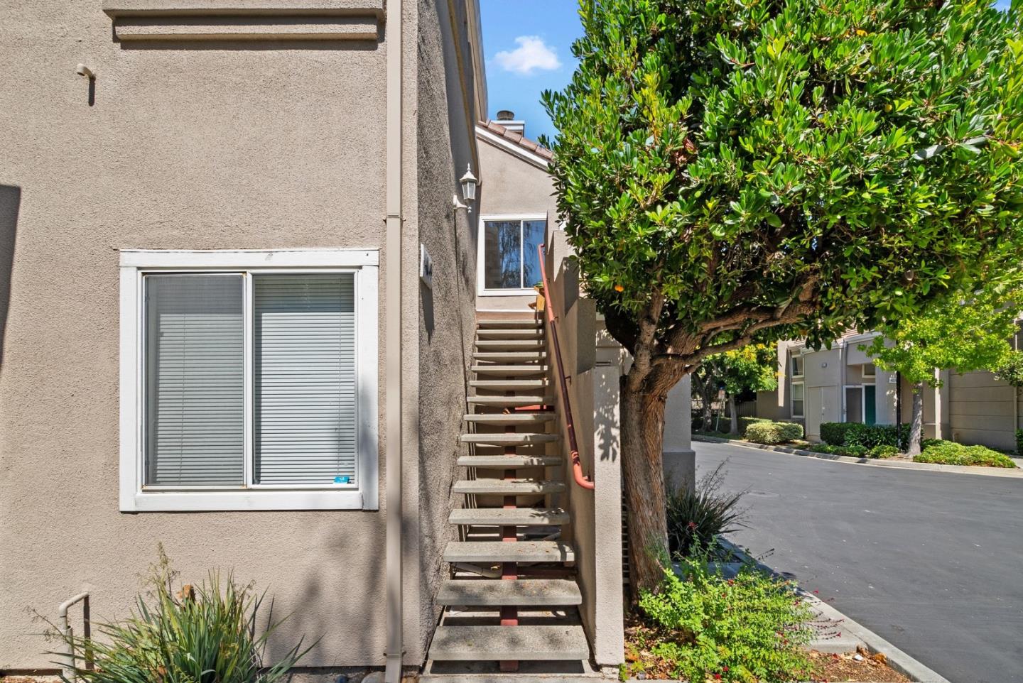 Detail Gallery Image 31 of 34 For 4049 Rio Ct, San Jose,  CA 95134 - 2 Beds | 2 Baths
