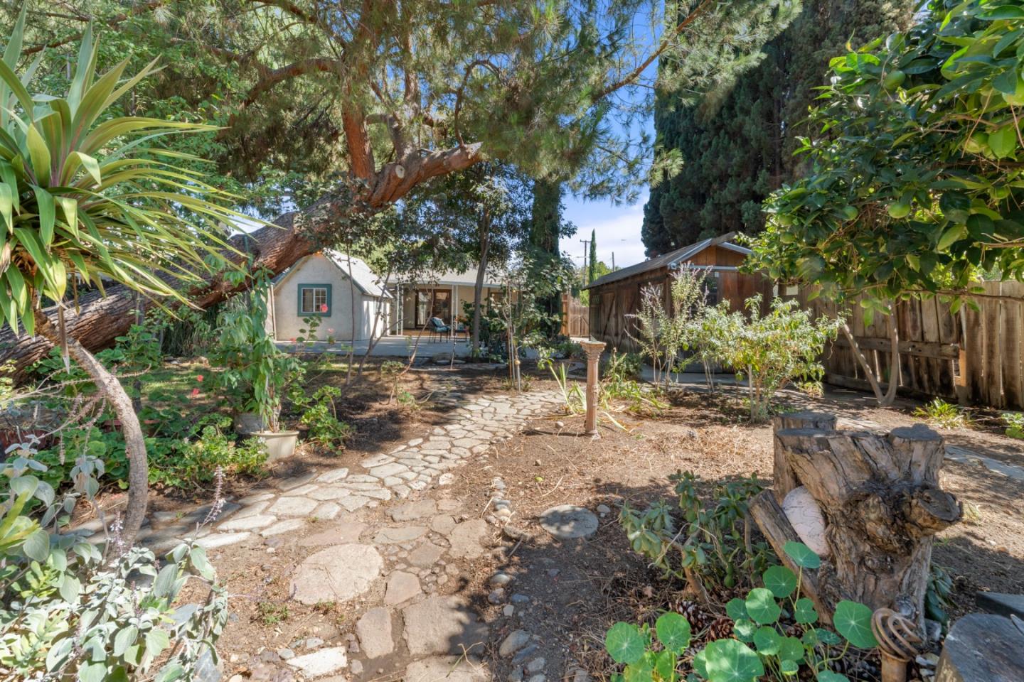 Detail Gallery Image 44 of 56 For 841 Willis Ave, San Jose,  CA 95125 - 3 Beds | 1/1 Baths
