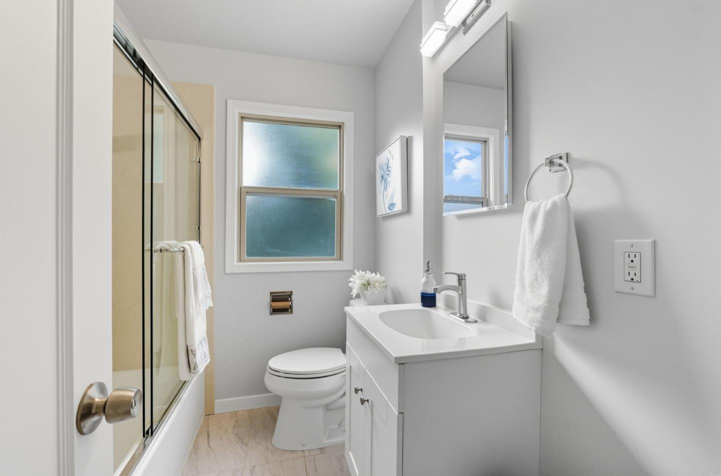 Detail Gallery Image 12 of 25 For 1961 Regello Ct, San Pablo,  CA 94806 - 2 Beds | 1 Baths