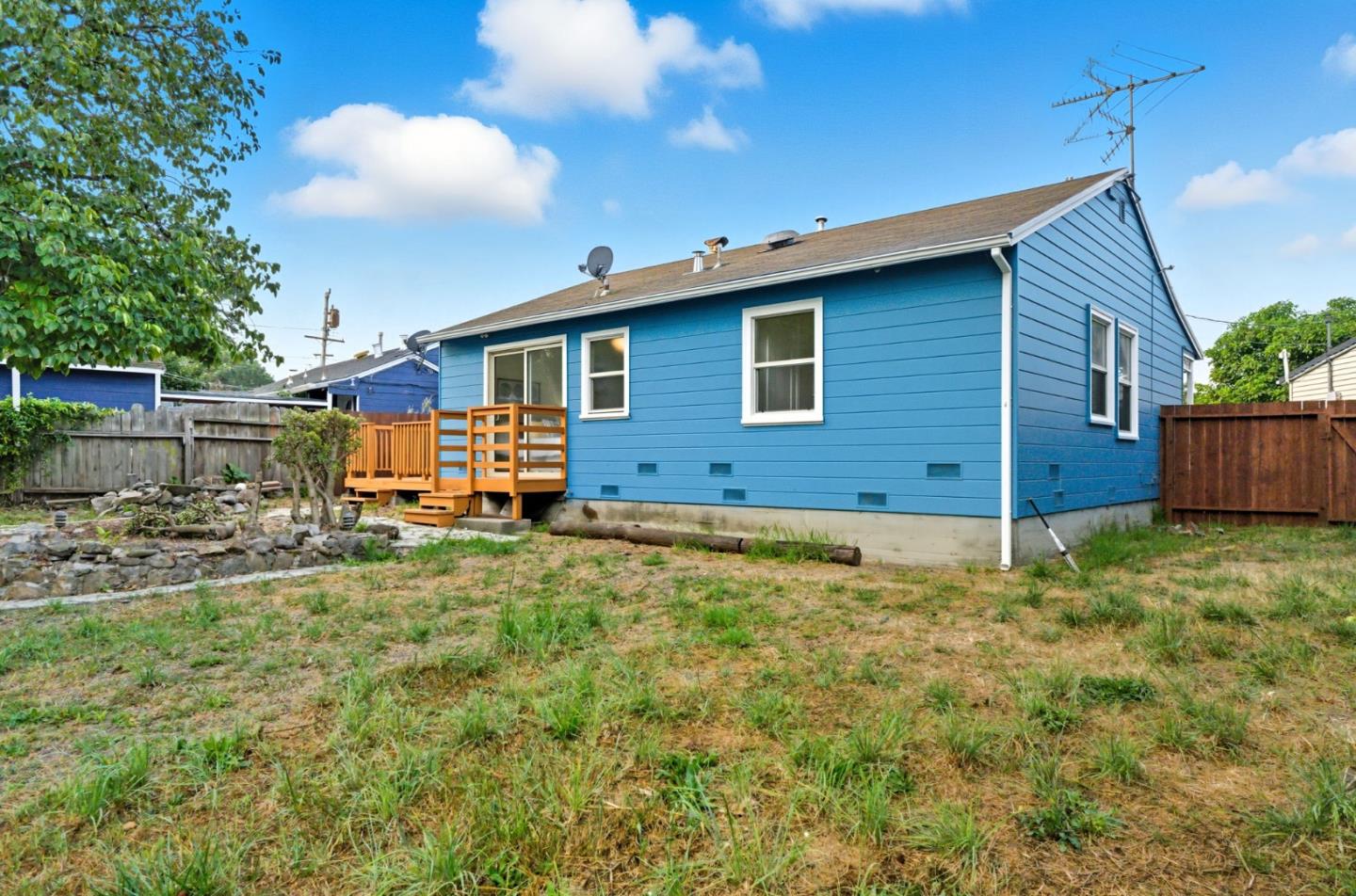 Detail Gallery Image 23 of 25 For 1961 Regello Ct, San Pablo,  CA 94806 - 2 Beds | 1 Baths