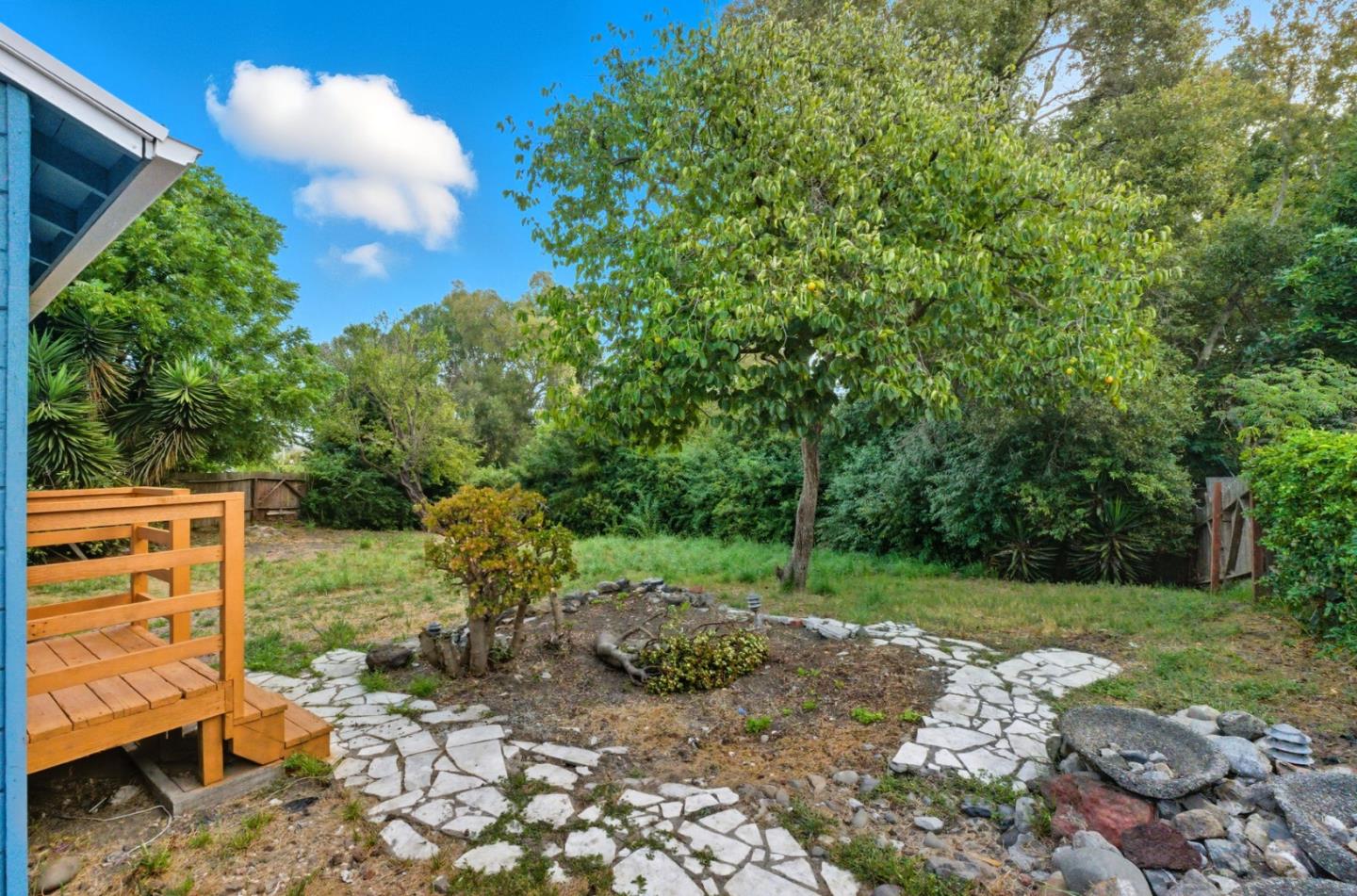 Detail Gallery Image 25 of 25 For 1961 Regello Ct, San Pablo,  CA 94806 - 2 Beds | 1 Baths