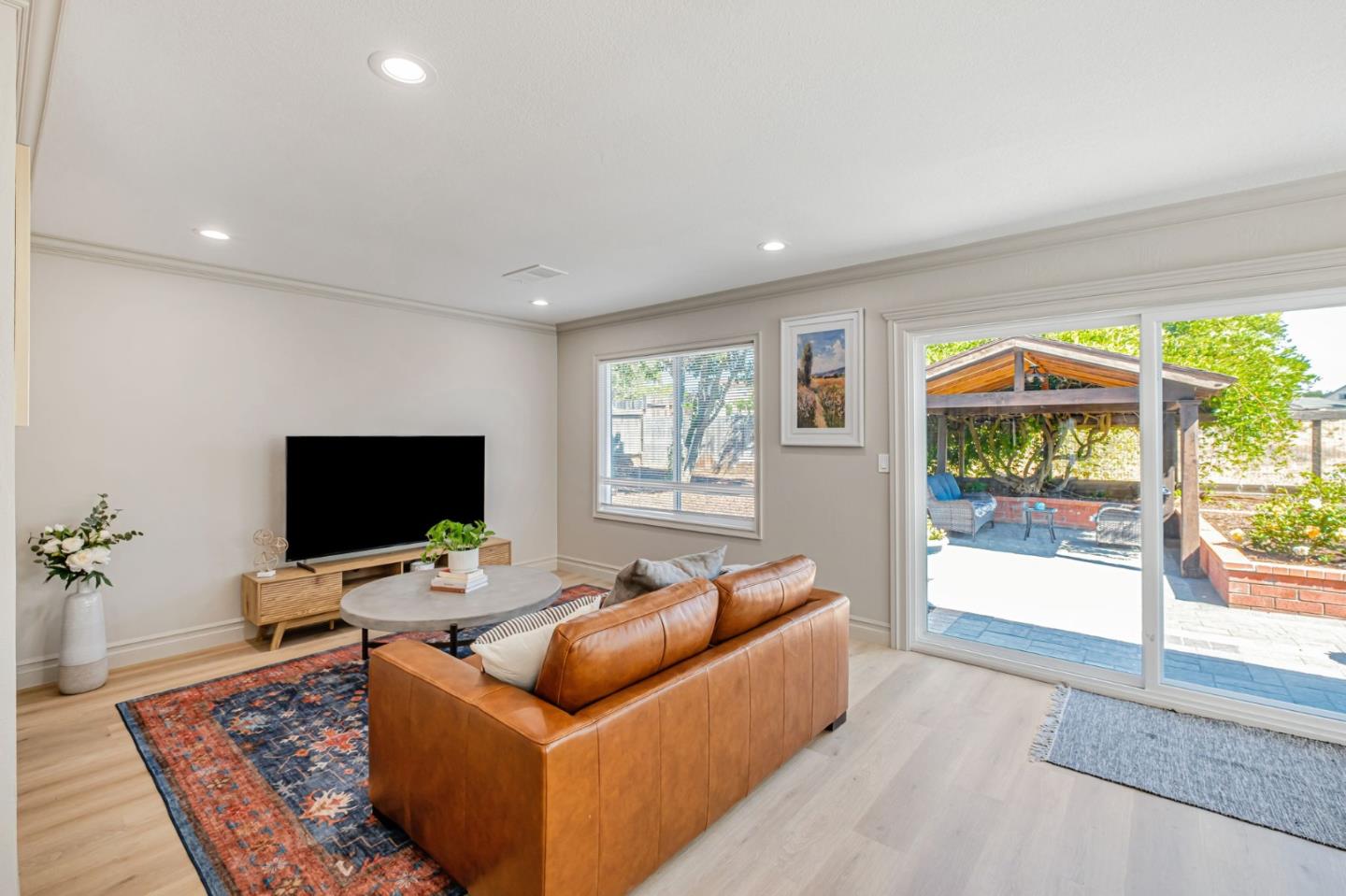 Detail Gallery Image 11 of 40 For 102 Banbury Way, Benicia,  CA 94510 - 3 Beds | 2 Baths