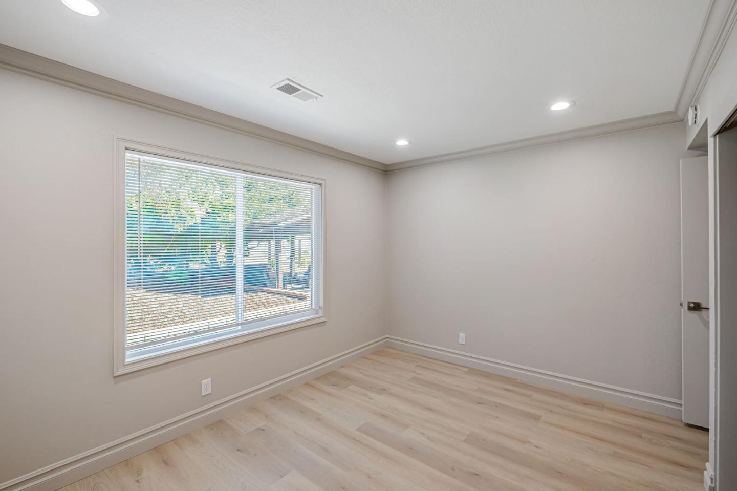 Detail Gallery Image 23 of 40 For 102 Banbury Way, Benicia,  CA 94510 - 3 Beds | 2 Baths