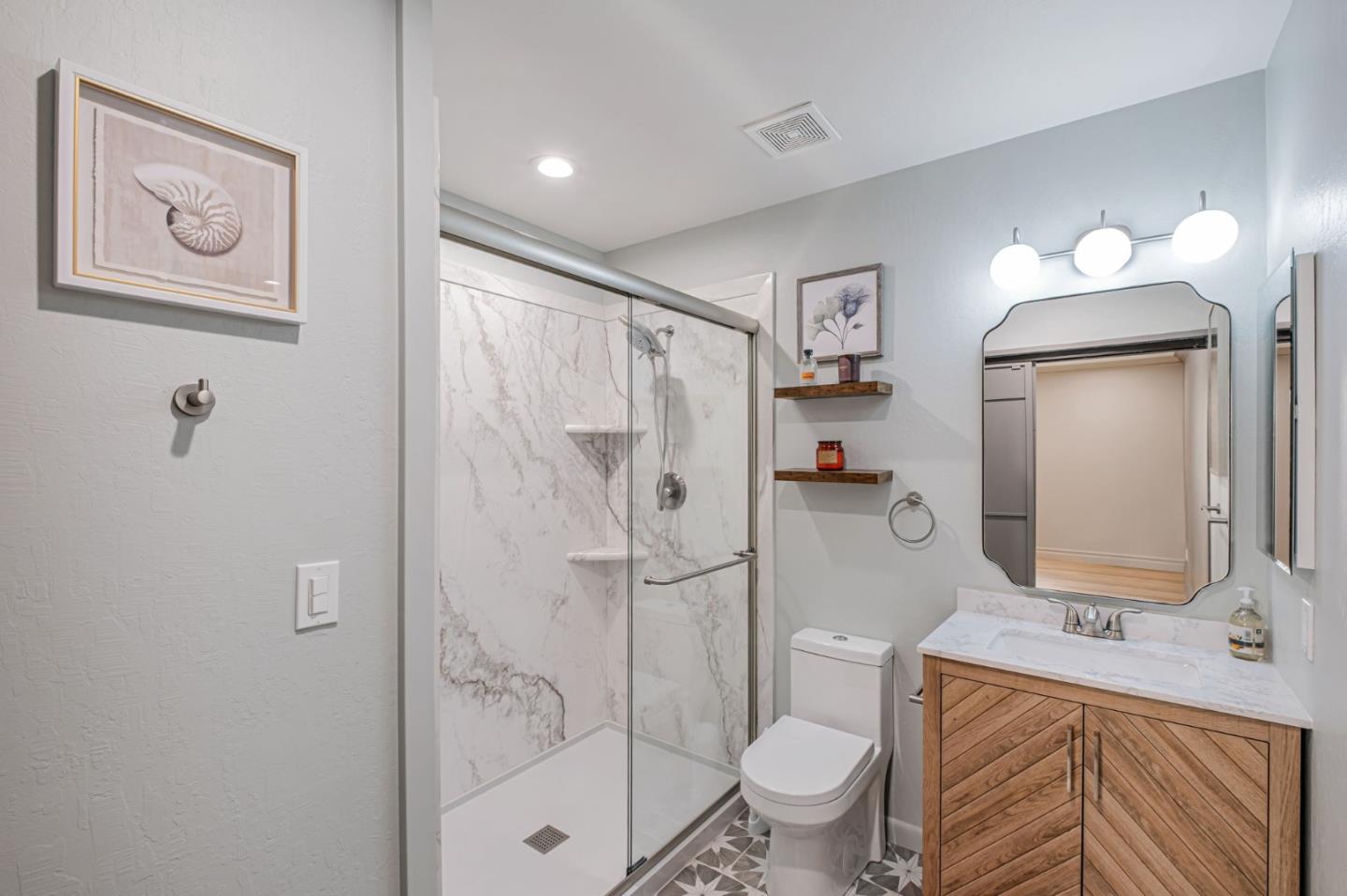 Detail Gallery Image 28 of 40 For 102 Banbury Way, Benicia,  CA 94510 - 3 Beds | 2 Baths