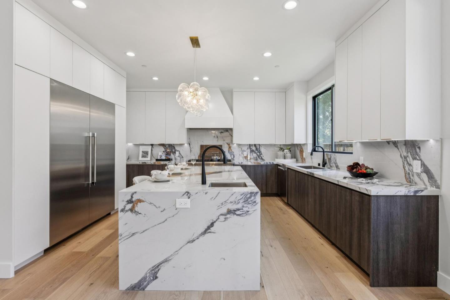 Detail Gallery Image 14 of 42 For 1074 Riverside Dr, Los Altos,  CA 94024 - 5 Beds | 4/1 Baths