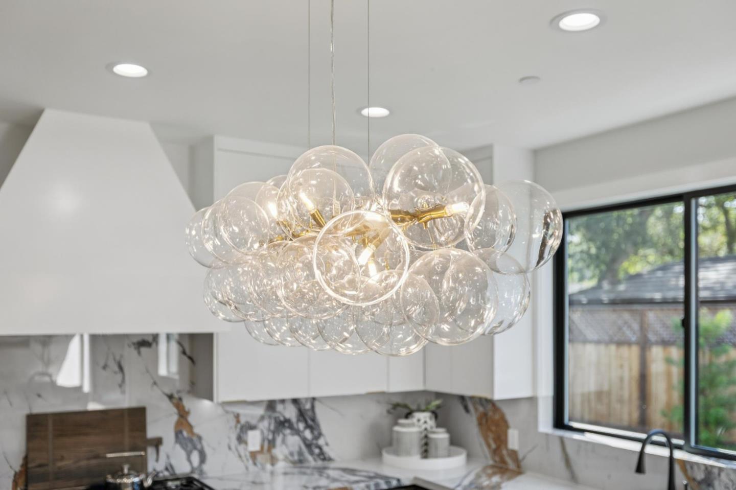 Detail Gallery Image 17 of 42 For 1074 Riverside Dr, Los Altos,  CA 94024 - 5 Beds | 4/1 Baths