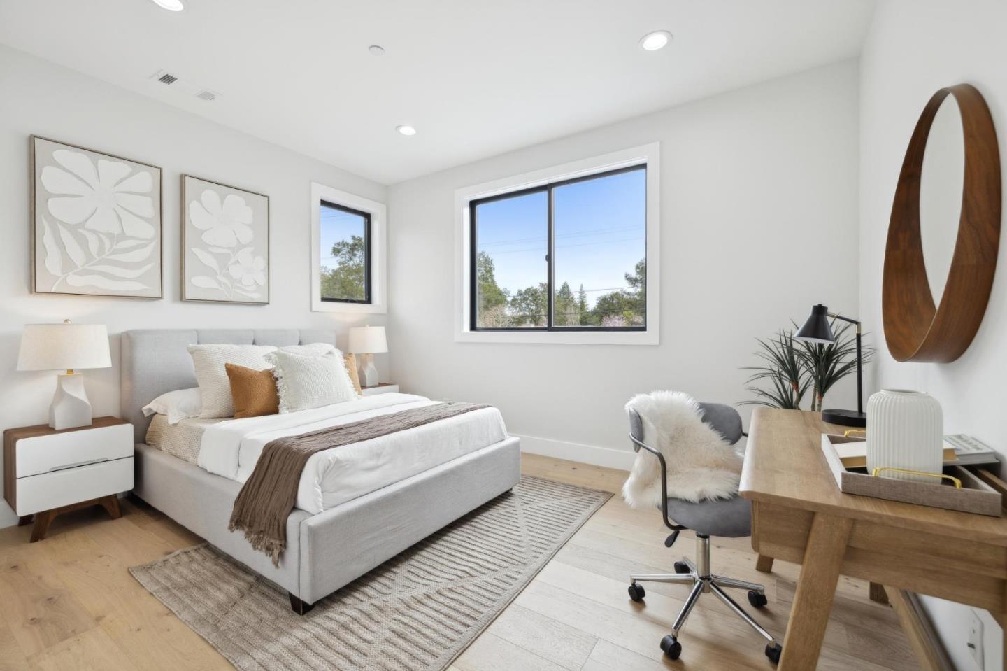 Detail Gallery Image 26 of 42 For 1074 Riverside Dr, Los Altos,  CA 94024 - 5 Beds | 4/1 Baths