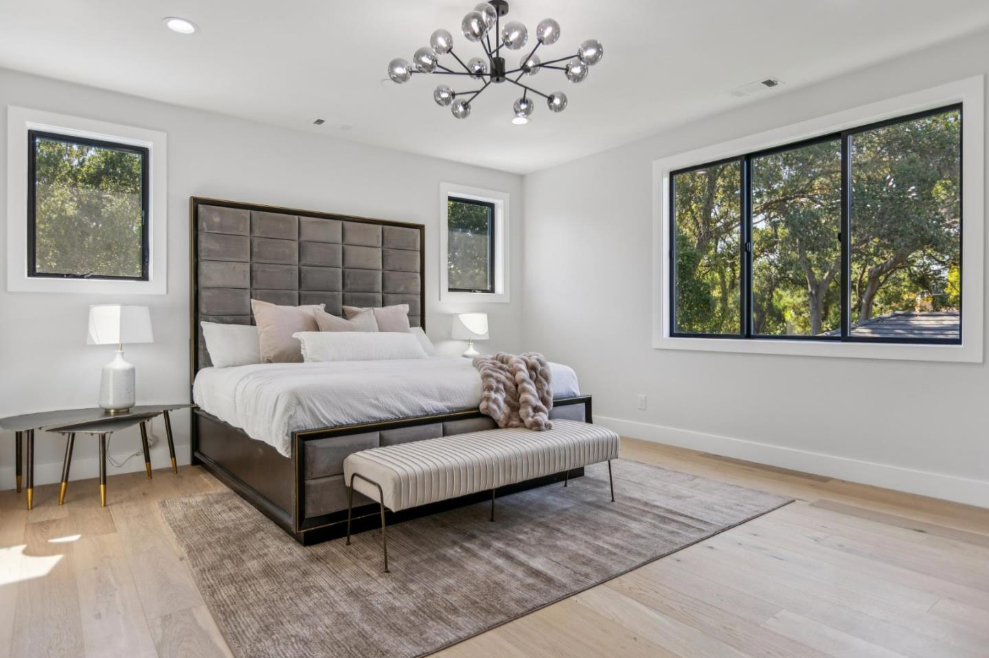 Detail Gallery Image 28 of 42 For 1074 Riverside Dr, Los Altos,  CA 94024 - 5 Beds | 4/1 Baths