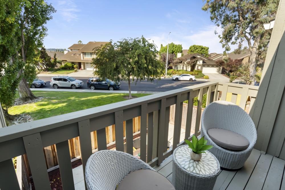 Detail Gallery Image 22 of 50 For 1102 Burke Ln, Foster City,  CA 94404 - 3 Beds | 2/1 Baths