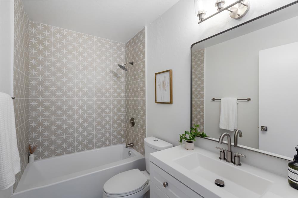 Detail Gallery Image 29 of 50 For 1102 Burke Ln, Foster City,  CA 94404 - 3 Beds | 2/1 Baths