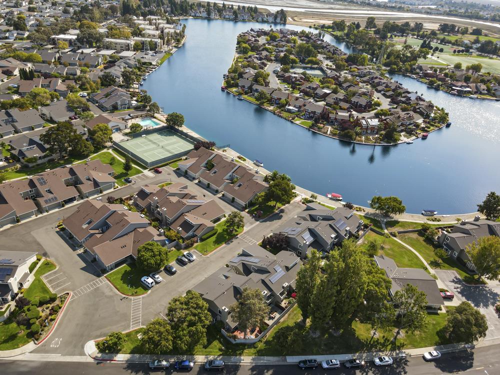 Detail Gallery Image 47 of 50 For 1102 Burke Ln, Foster City,  CA 94404 - 3 Beds | 2/1 Baths