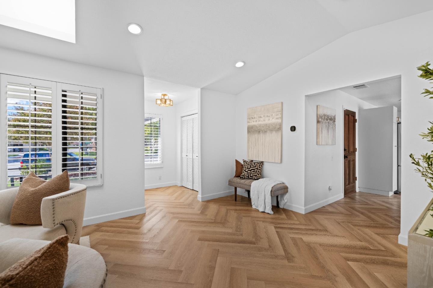 Detail Gallery Image 11 of 38 For 5384 Duesenberg Dr, San Jose,  CA 95123 - 3 Beds | 2 Baths