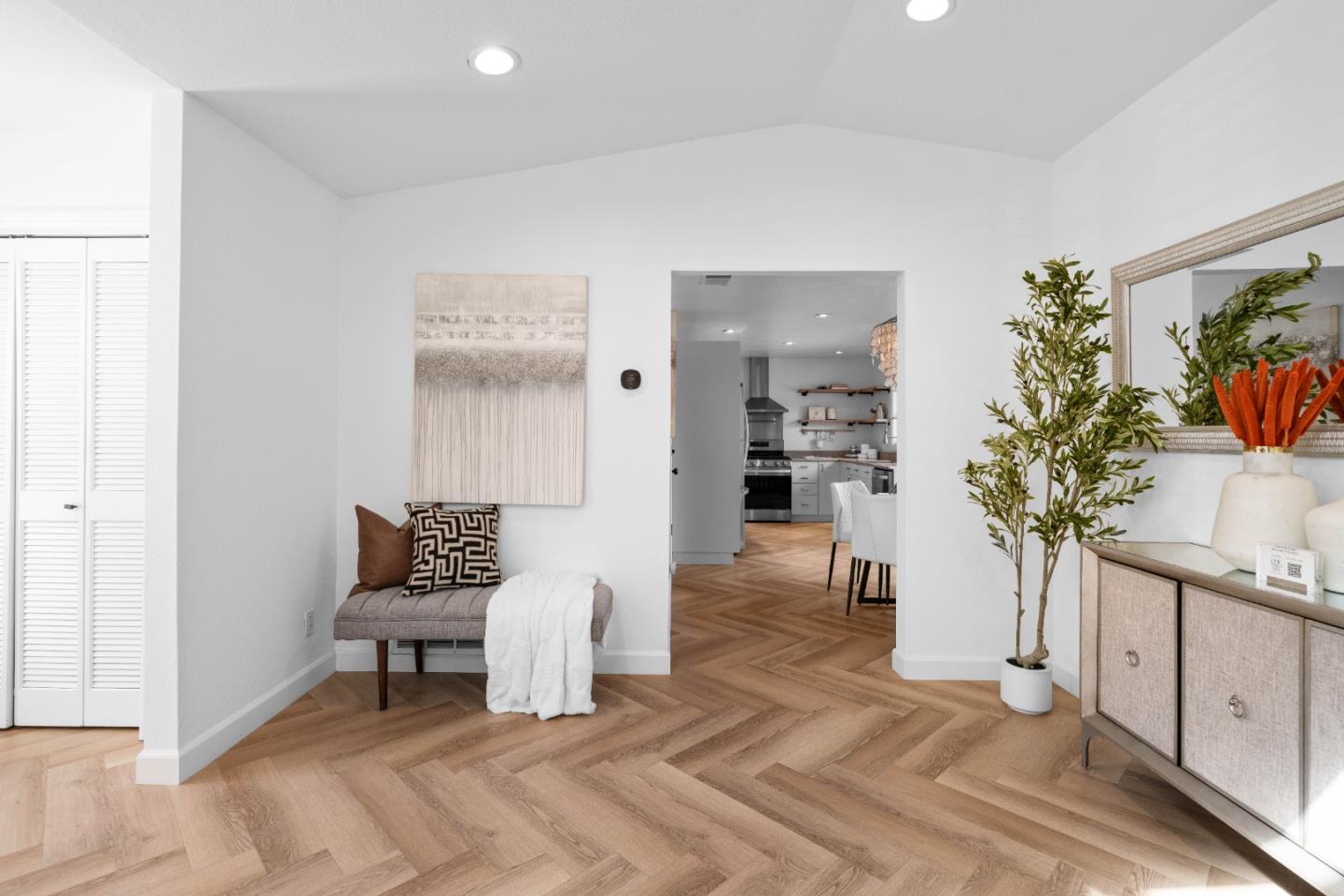 Detail Gallery Image 12 of 38 For 5384 Duesenberg Dr, San Jose,  CA 95123 - 3 Beds | 2 Baths