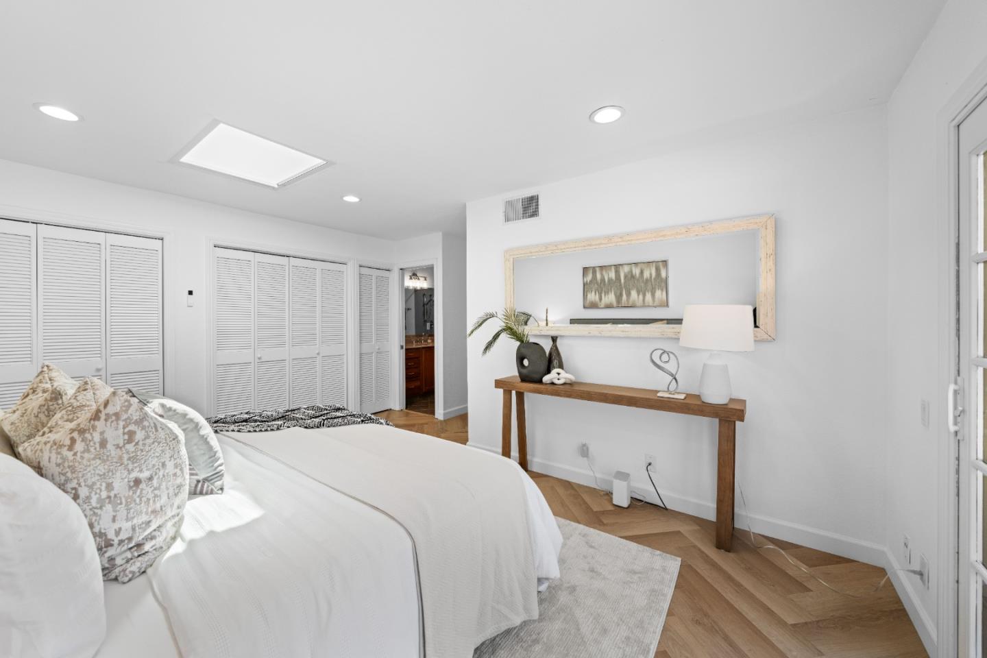 Detail Gallery Image 15 of 38 For 5384 Duesenberg Dr, San Jose,  CA 95123 - 3 Beds | 2 Baths