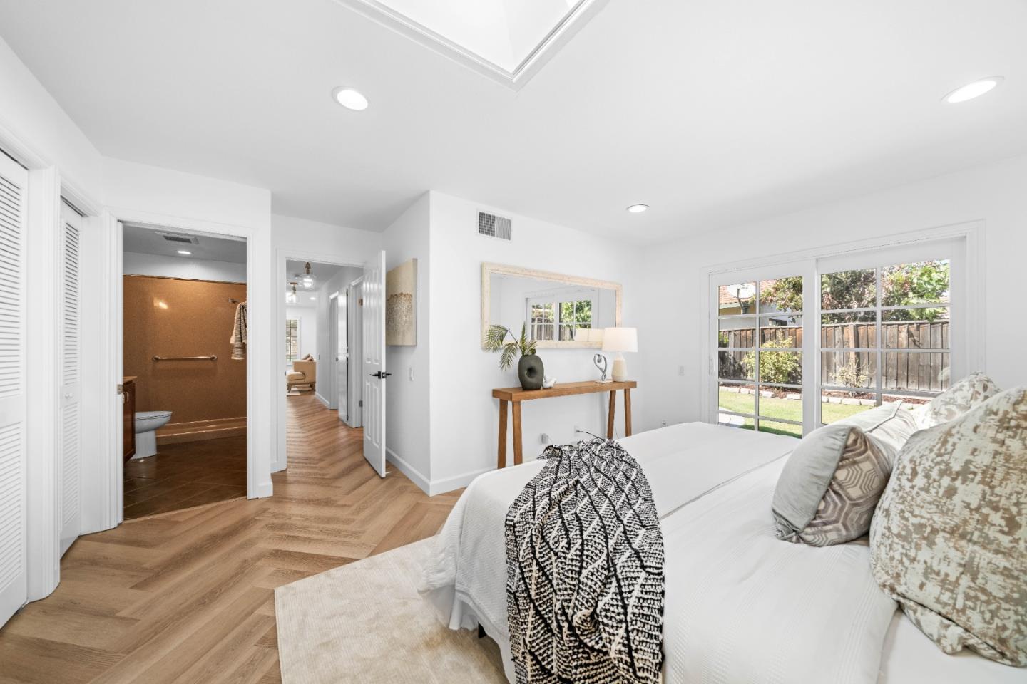 Detail Gallery Image 17 of 38 For 5384 Duesenberg Dr, San Jose,  CA 95123 - 3 Beds | 2 Baths